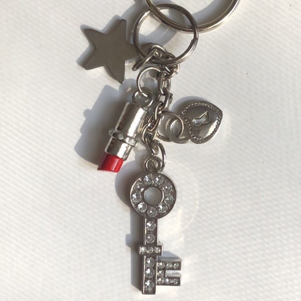 Silver Key and Lipstick Charm Keychain Macys Y2K - Picture 6 of 6